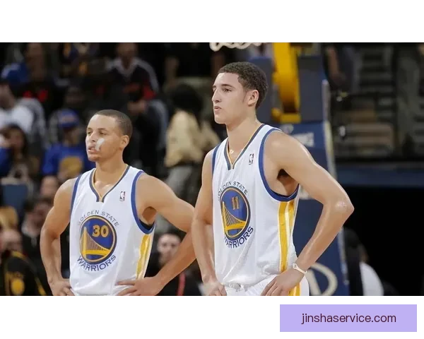 卡鲁索抢水壶失败哈特机智躲闪反而泼水前队友全程笑翻